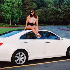 Meet your Posher, Rebeca